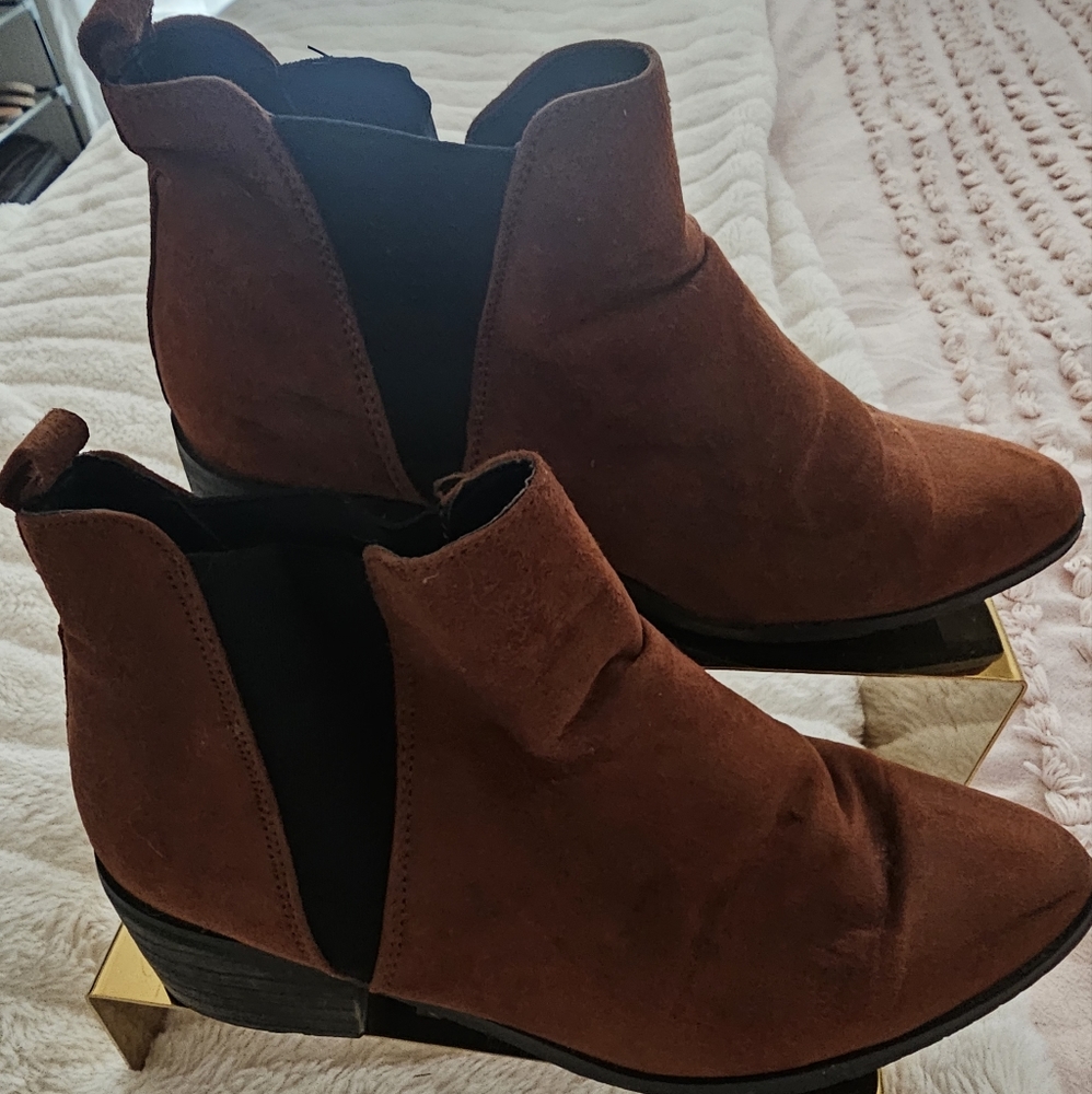 Ankle boots